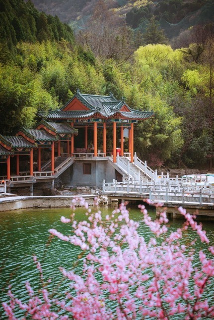 082d82a9f48215d23a734e0155477f3e_0 082d82a9f48215d23a734e0155477f3e_0